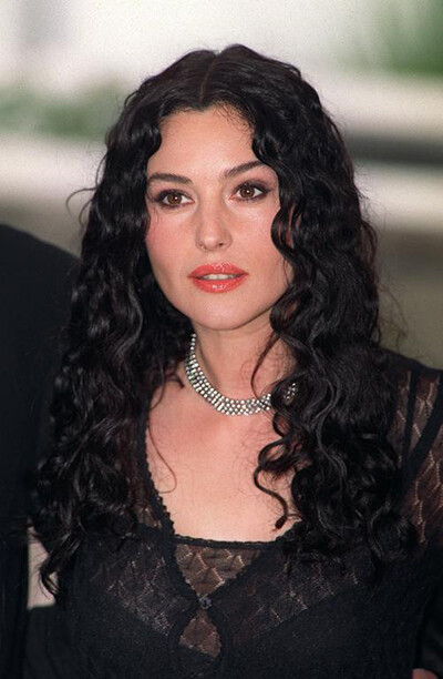 01-01--211209-monica-bellucci.jpg