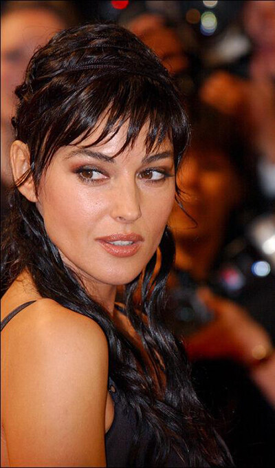 01-04-211209-monica-bellucci.jpg