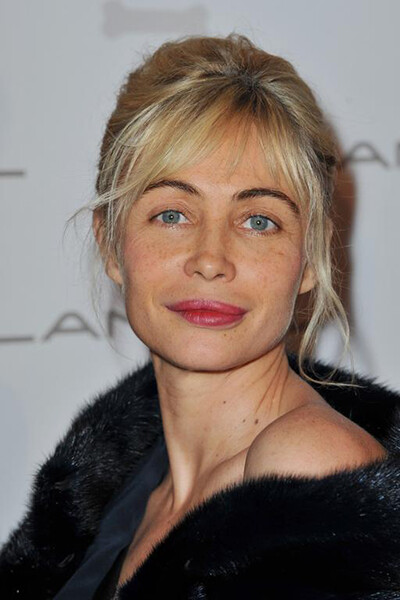 01-16-220126-emmanuelle-beart.jpg