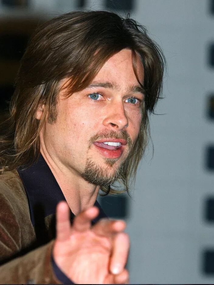 01-17-231219-brad-pitt.jpg