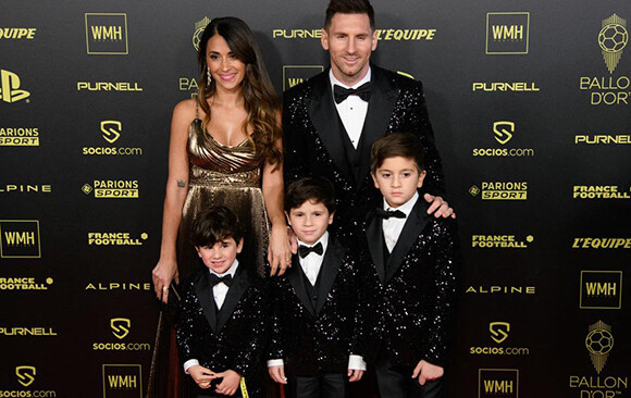 01-211202-messi.jpg