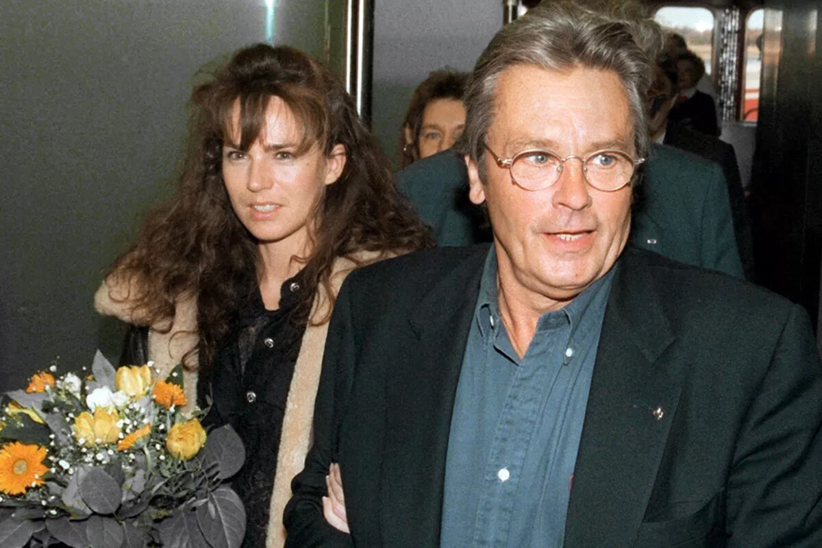 01-240205-thumb-alain-delon-thumb-1200x800-746443.jpg
