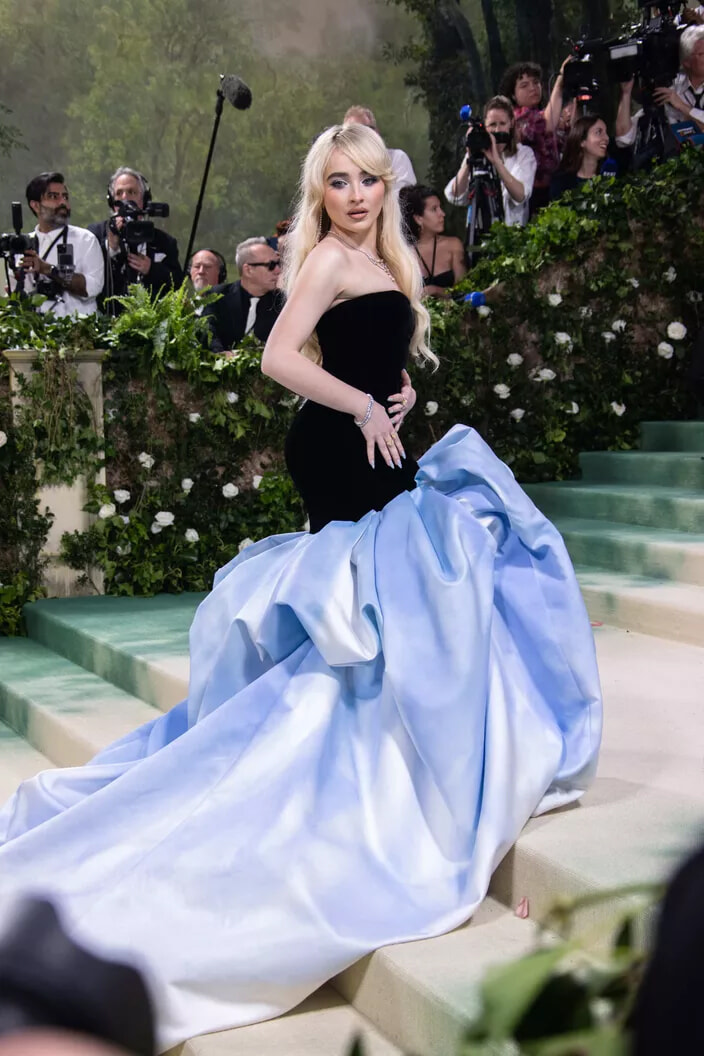 01-63-240508-met-gala.jpg