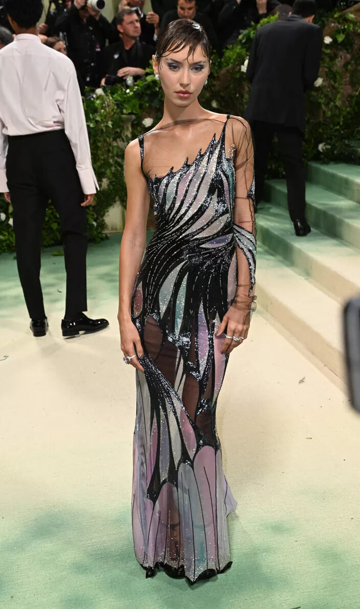 01-71-240508-met-gala.jpg