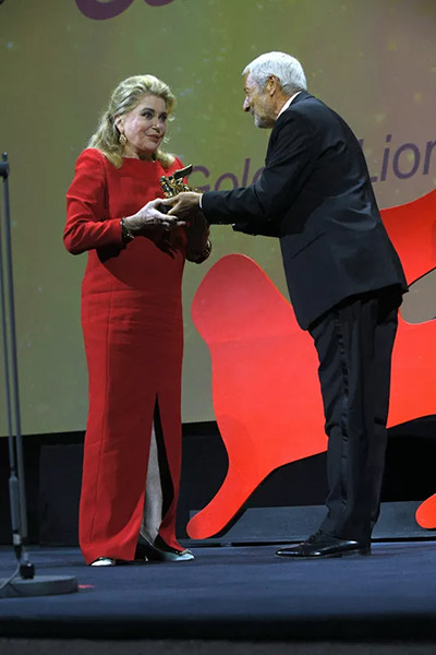 02-220902-catherine-deneuve.jpg