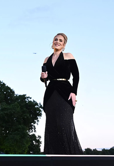 04-02-220711-adele.jpg