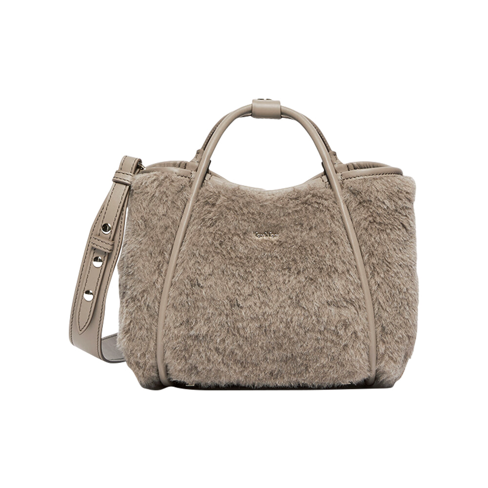 04-fluffy-bag-230926.jpg