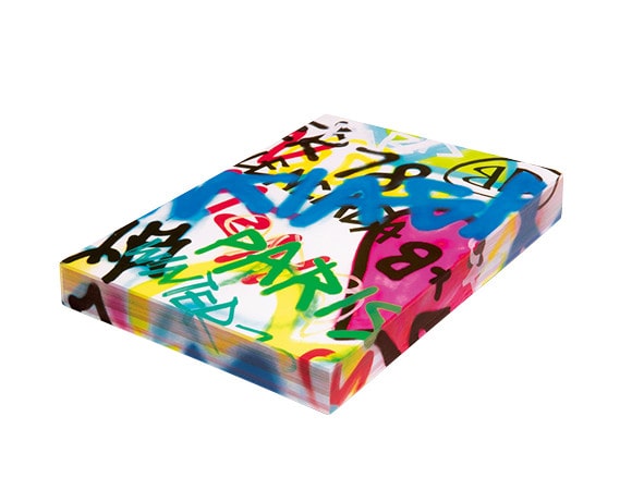 話題を呼んだバレンシアガのグラフィティが1冊の本に！｜Fashion