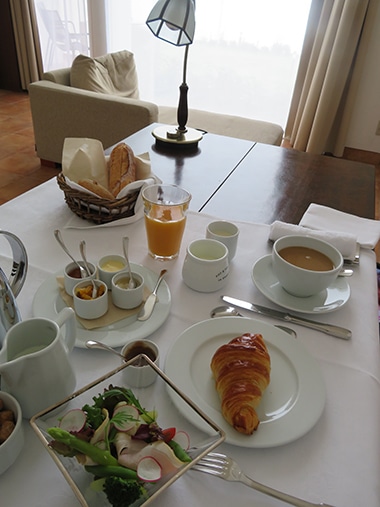 08-bonvoyage-161117.jpg