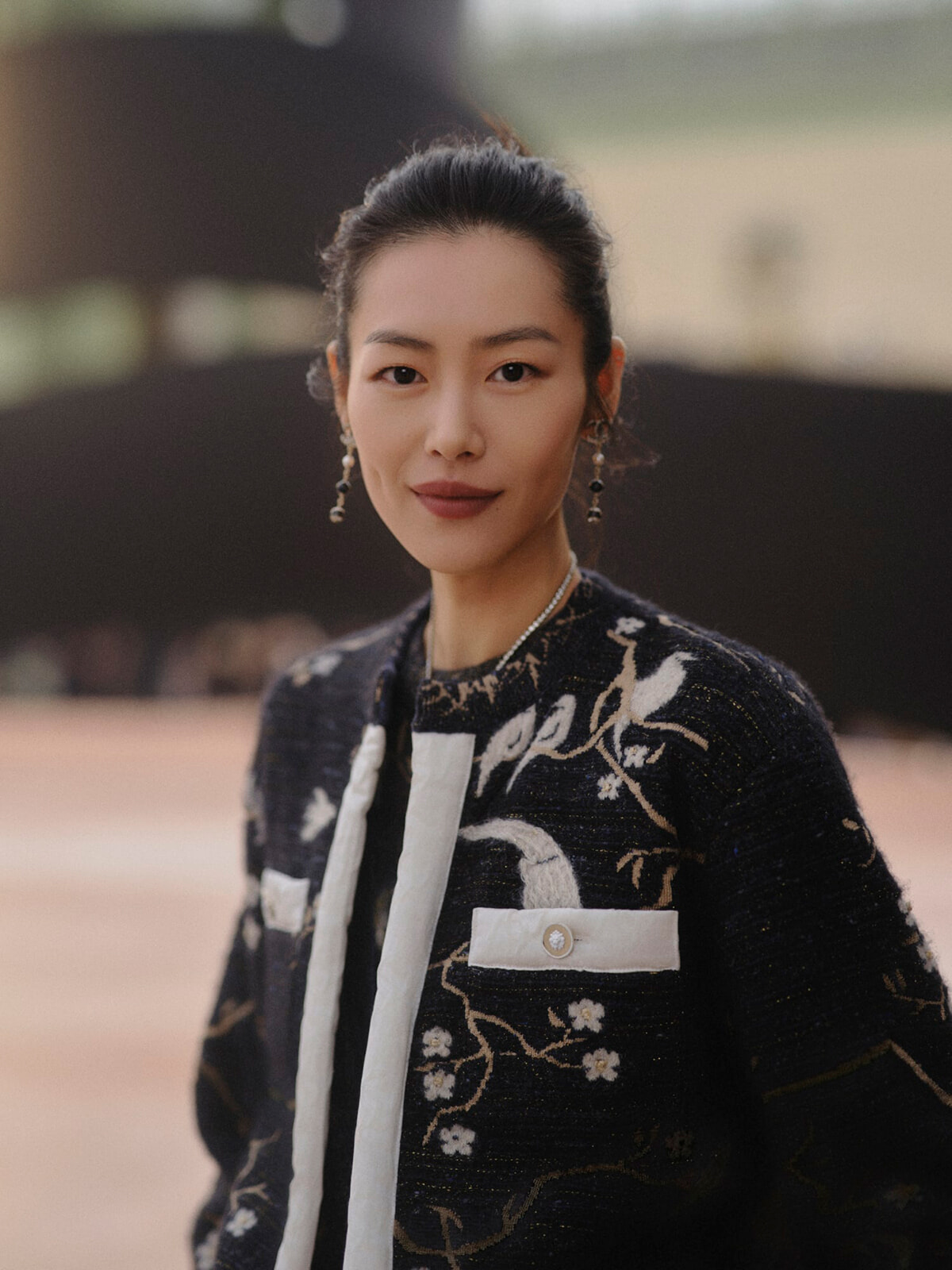 1200-chanel_liu_wen_chanel_rtw_fw25_show_march_11th_5-LD.jpg