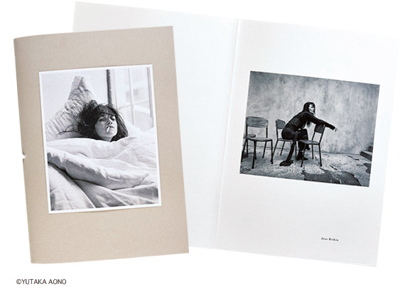 ケイト バリーを追悼した 限定500部のミニ写真集 Culture Madamefigaro Jp フィガロジャポン