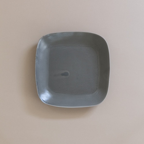 うつわディクショナリー#31 井山三希子さんの手触りのあるものづくり