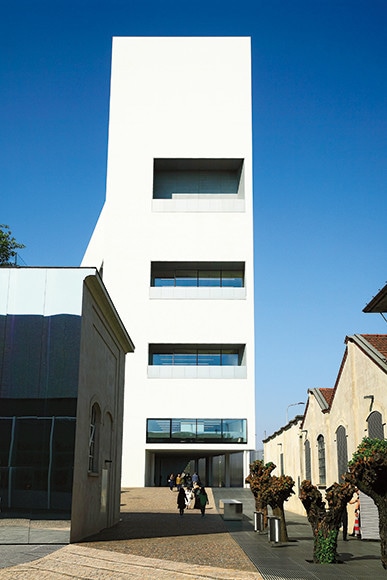 1808xx-milan-02.jpg