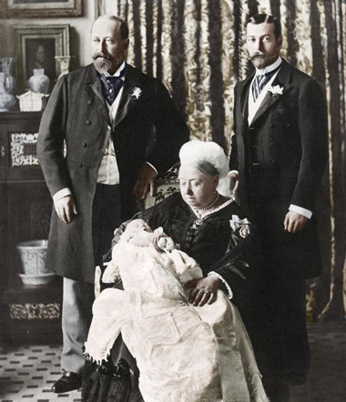 190513la-robe-de-bapteme-royale-britannique-au-fil-des-ans-photo-8.jpg