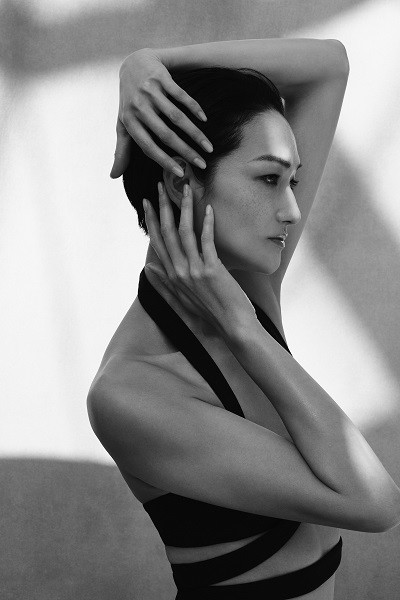 200300-aitominaga-beautybook-03.jpg