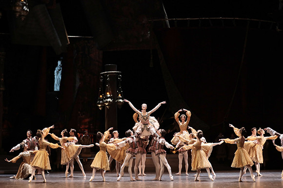 200423-paris-ballet-04.jpg