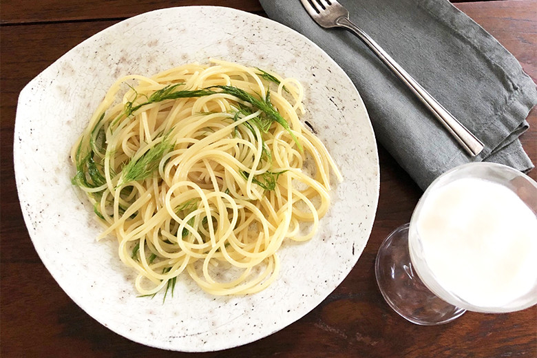 秋田の旅のお土産レシピ 魚醤のスパゲッティ 平野由希子の季節のおつまみ Madamefigaro Jp フィガロジャポン