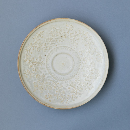 うつわディクショナリー#41 手彫り模様に癒される生形由香さんのうつわ