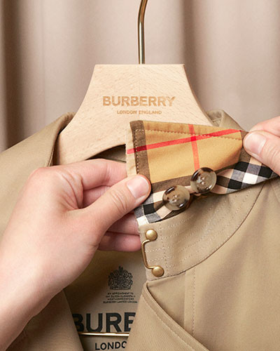 バーバリーの象徴、トレンチコートの魅力を解剖！｜Burberry｜madameFIGARO.jp（フィガロジャポン）