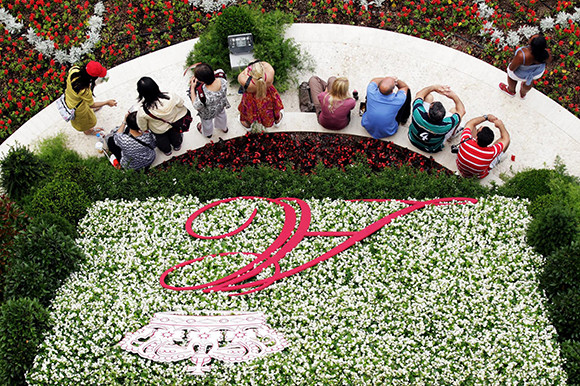 21les-plus-belles-compositions-florales-des-mariages-de-stars-photo-25.jpg