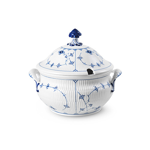 220407_1062909_Blue-Fluted-Plain_Tureen-with-Lid-460cl_2.jpg