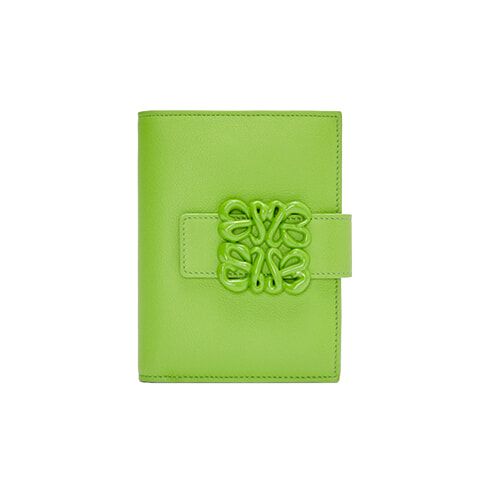 221228_mini_wallet_09_loewe.jpg