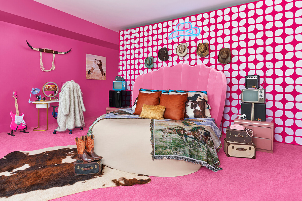 230712_3_08---Ken's-DreamHouse-Airbnb---Bedroom---Credit-Joyce-Lee.jpg