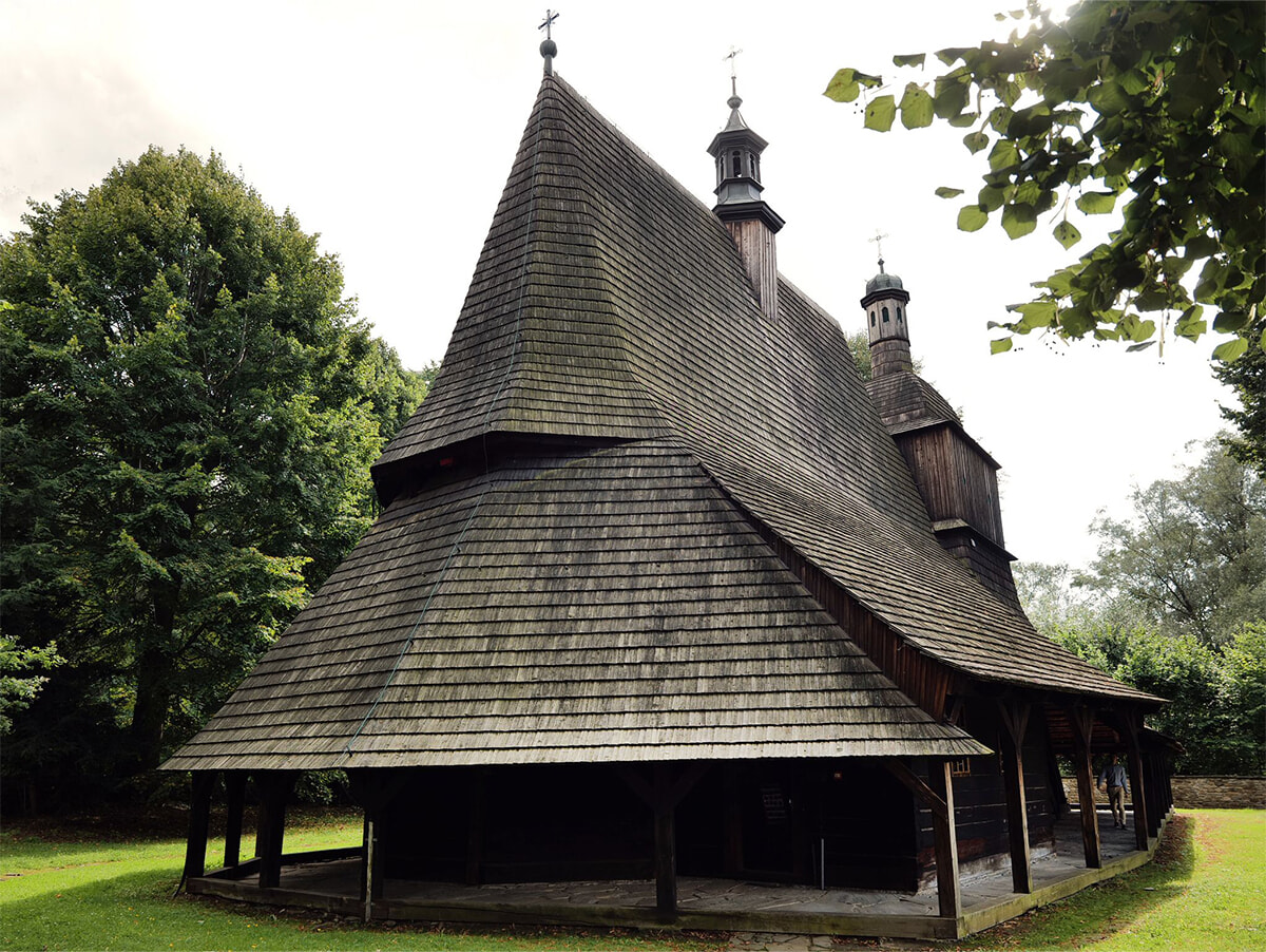 230925-wooden-church-06.jpg