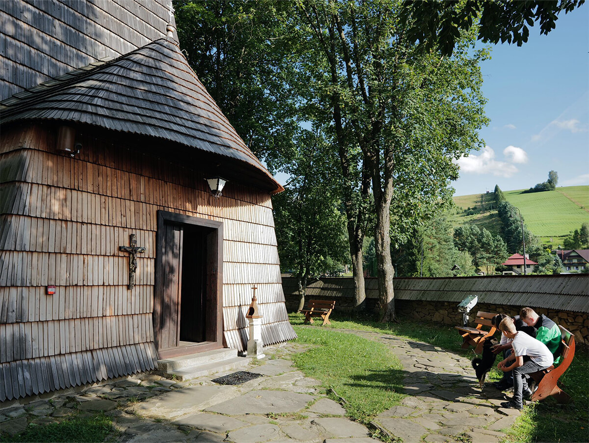 230925-wooden-church-12.jpg