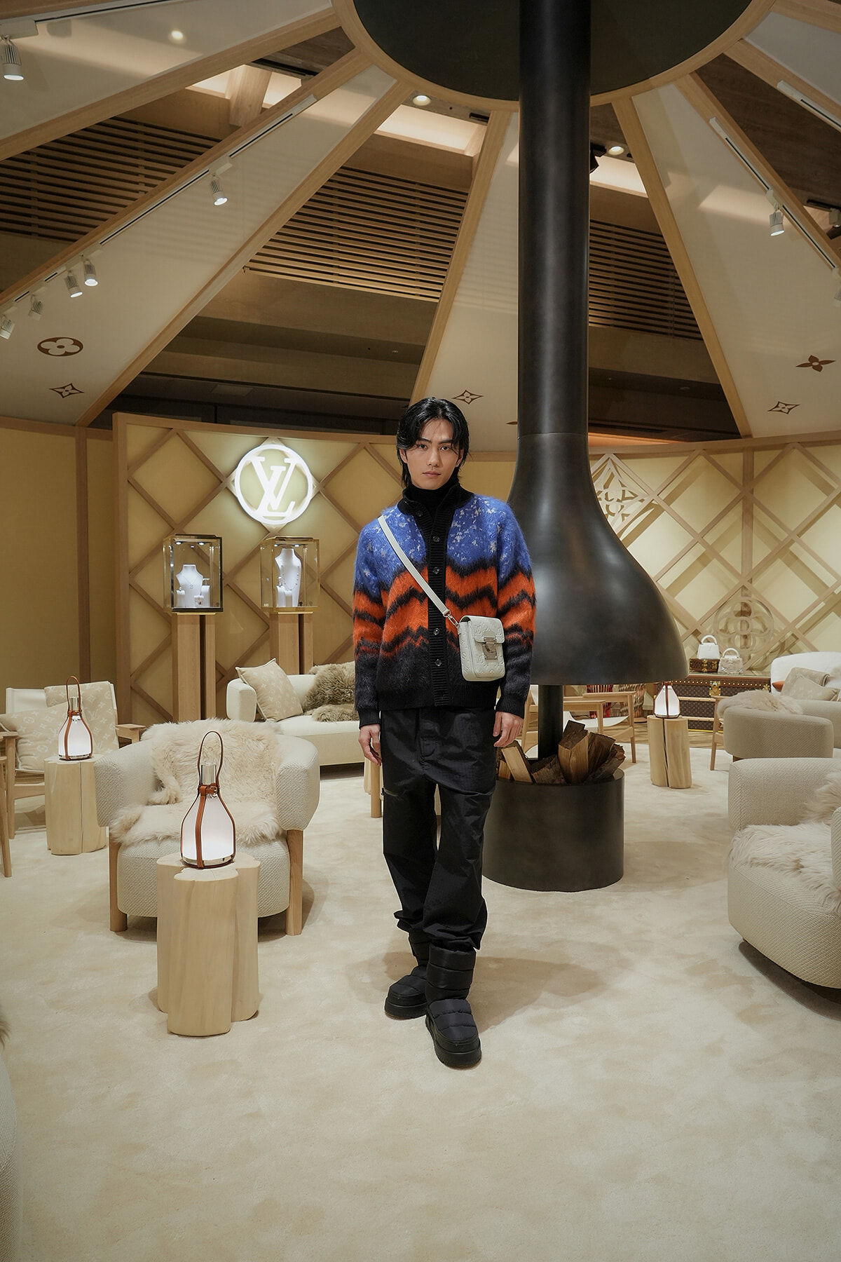 231218_louisvuitton-niseko__005_(C)LOUIS-VUITTON_Satomi-Yamauchi-(1).jpg