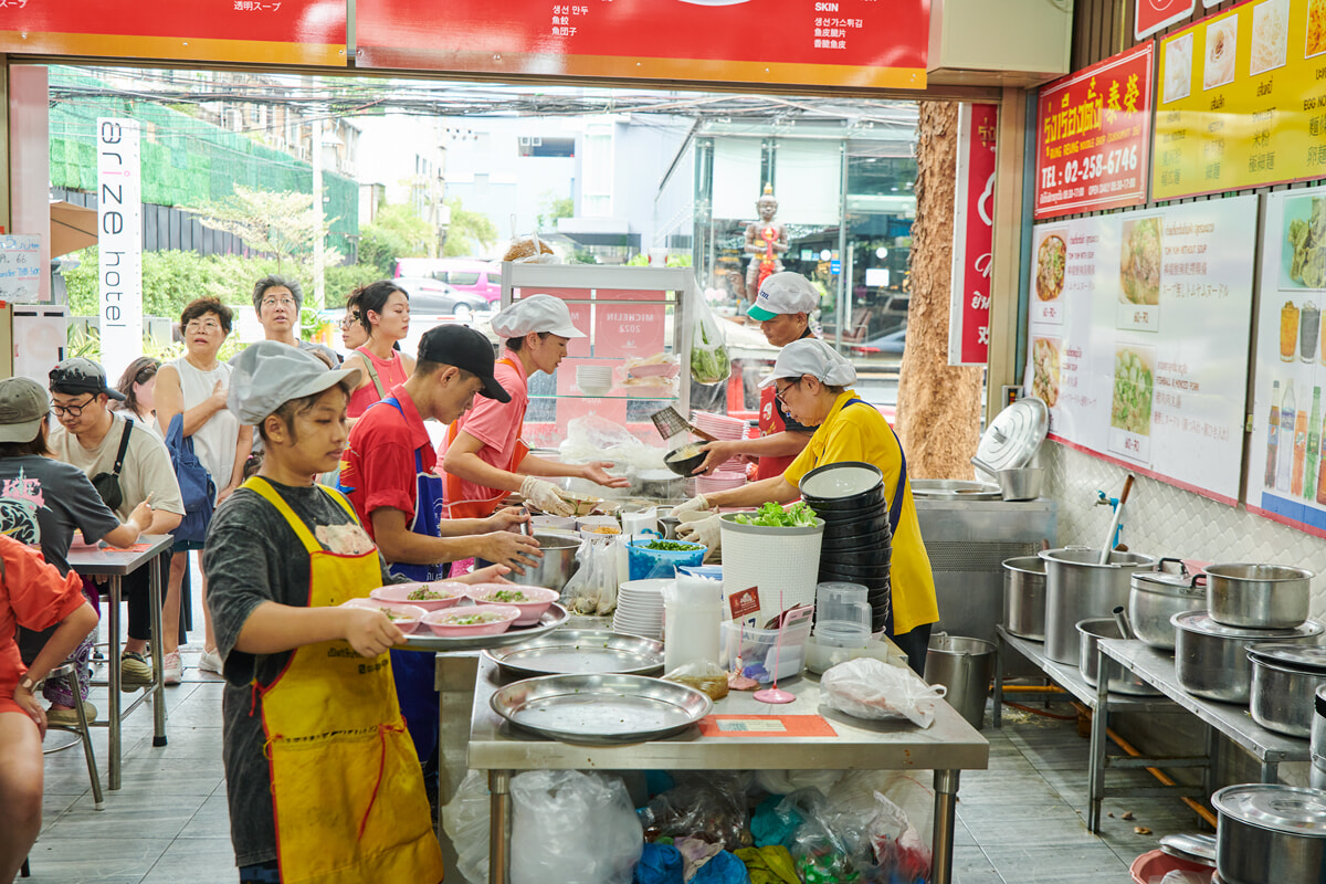 240612_bangkok_Rung-Reung-Noodle_shop.jpg