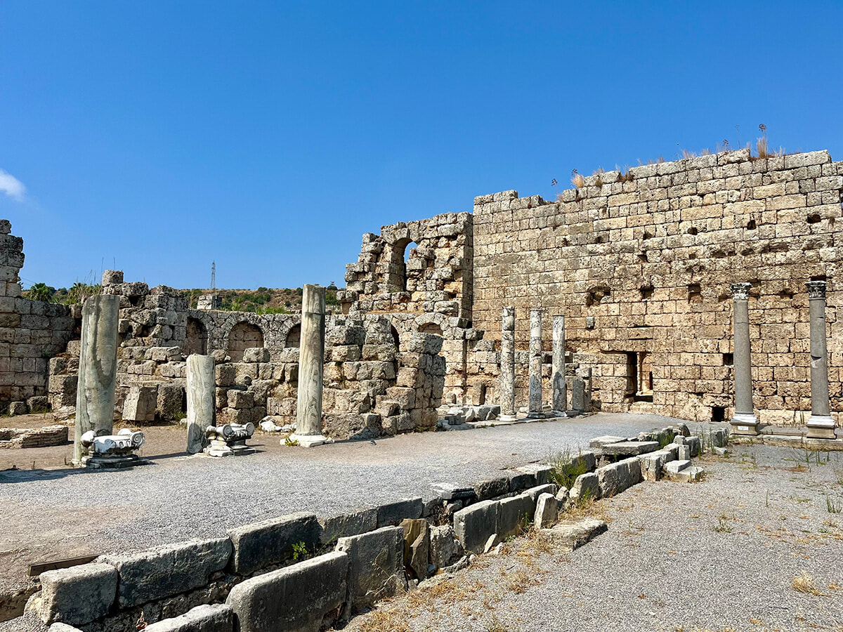 240823_antalya_ancient_ruins_03.jpg