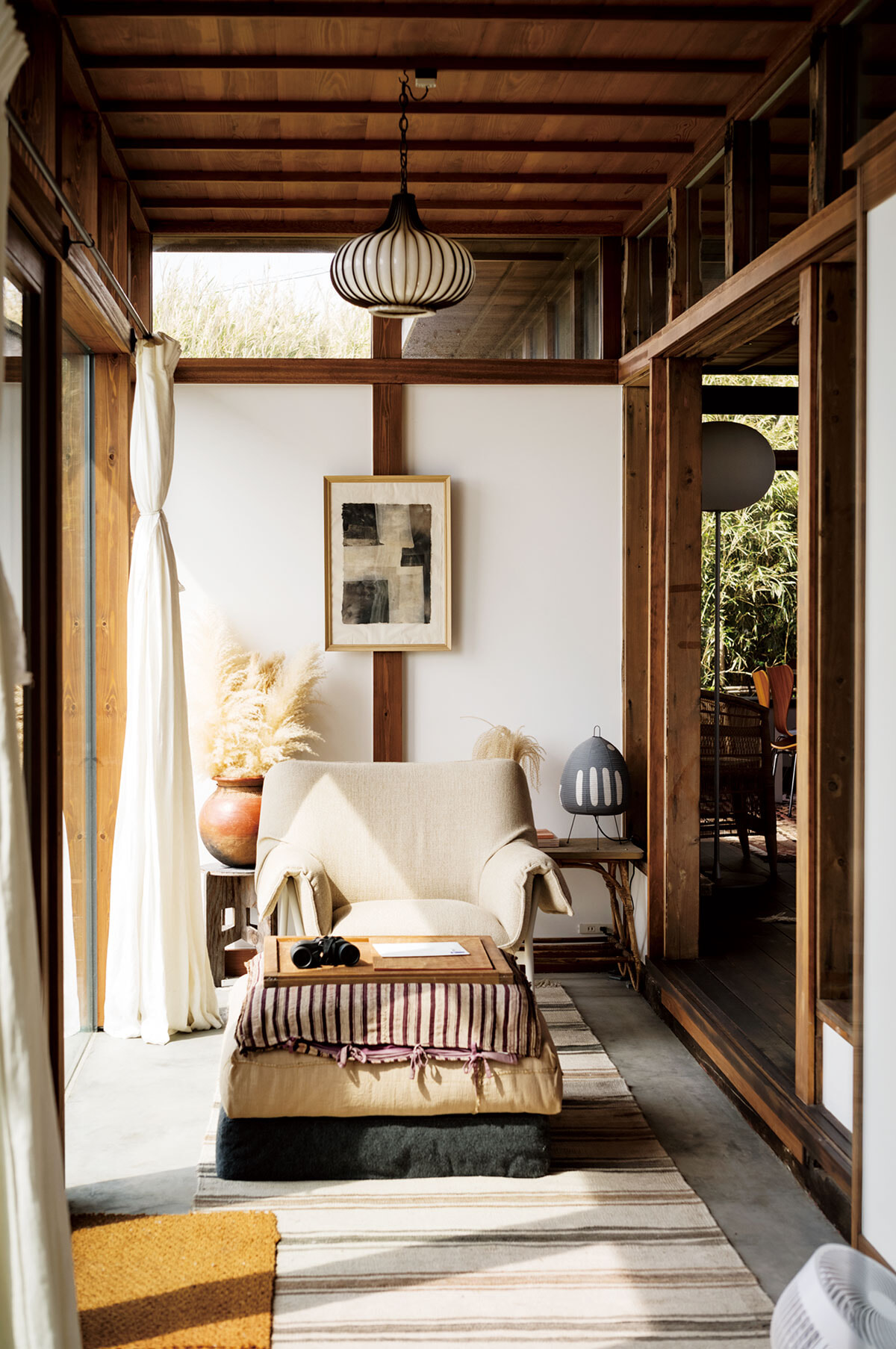 250611-interior-modernhouse-04.jpg