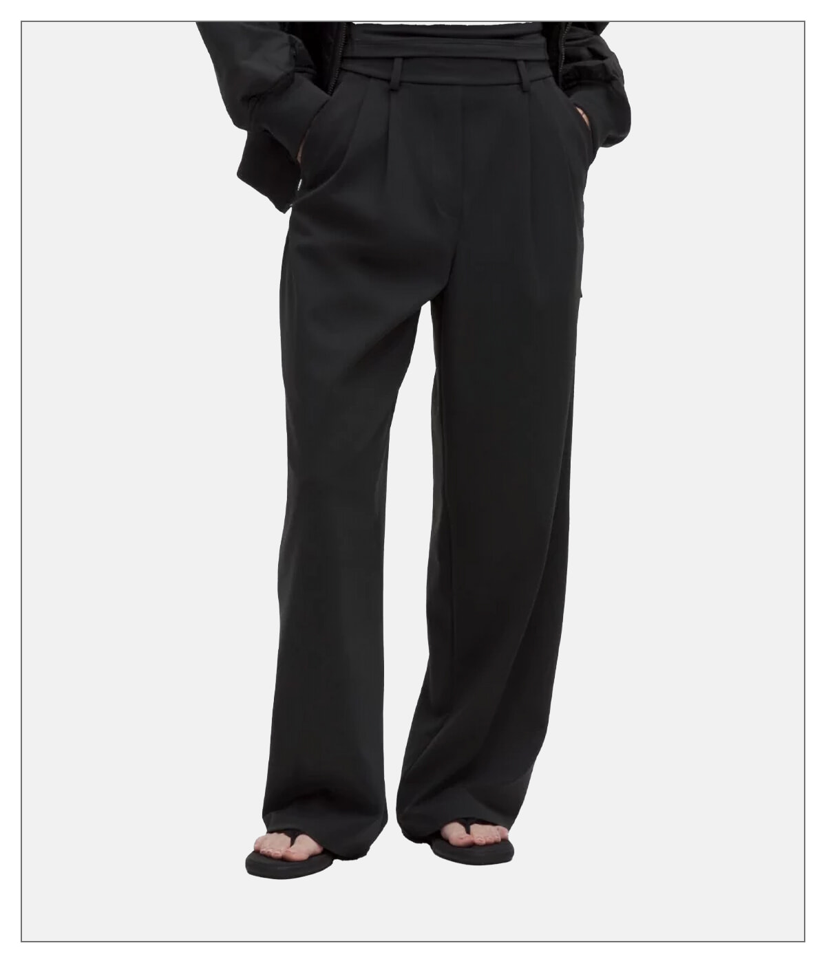250729-lululemon-pantsG.jpg