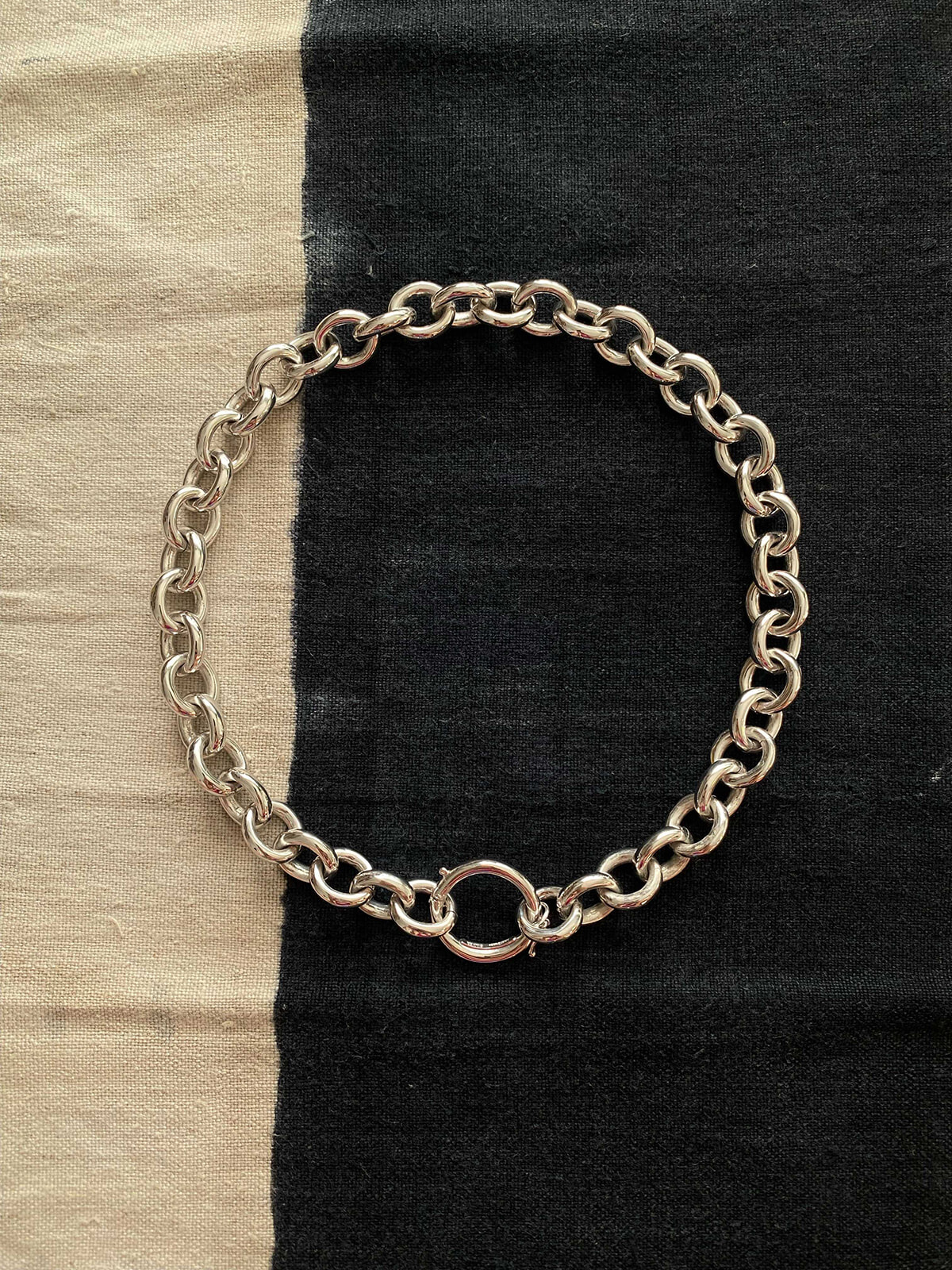 250808-jewelry-01.jpg