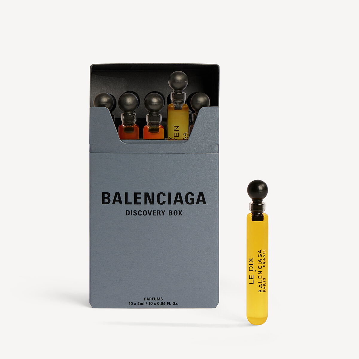 251016-balenciaga-02.jpg