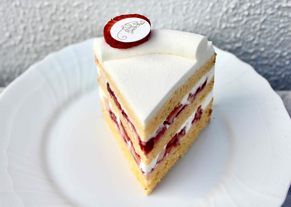 260206_strawberry-cake_01.jpg