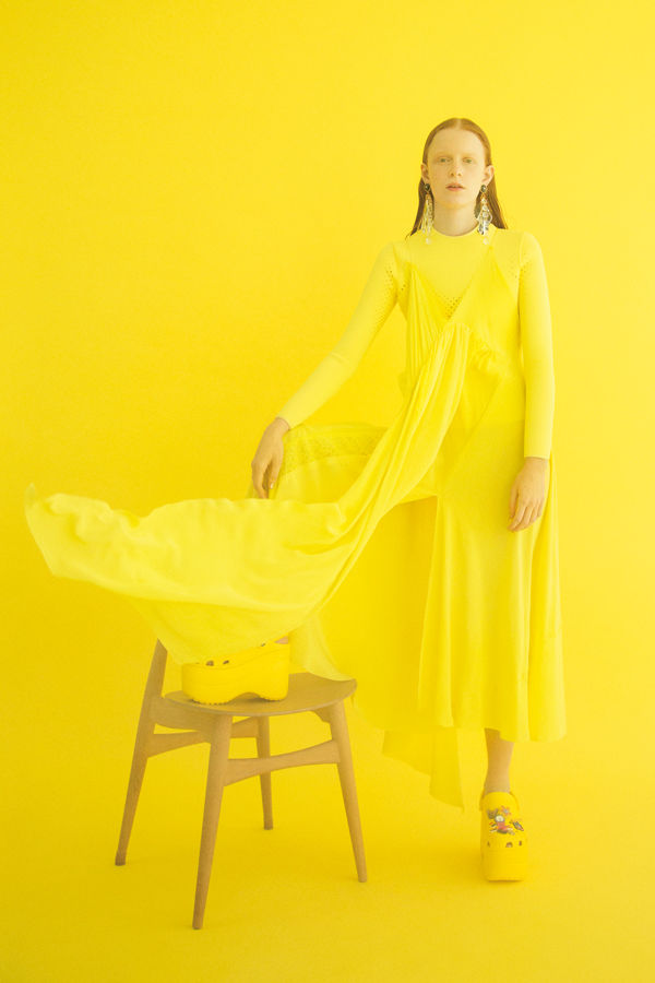 600x900-180413-yellow-magic-01.jpg