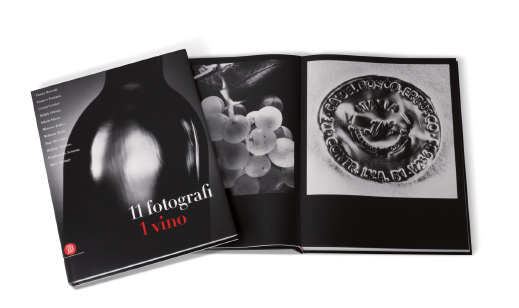 Photo by Flavio Bonetti of the photographer taken from the book 