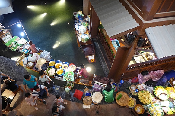 Figaro01_10-asia-tsubota-181227.jpg