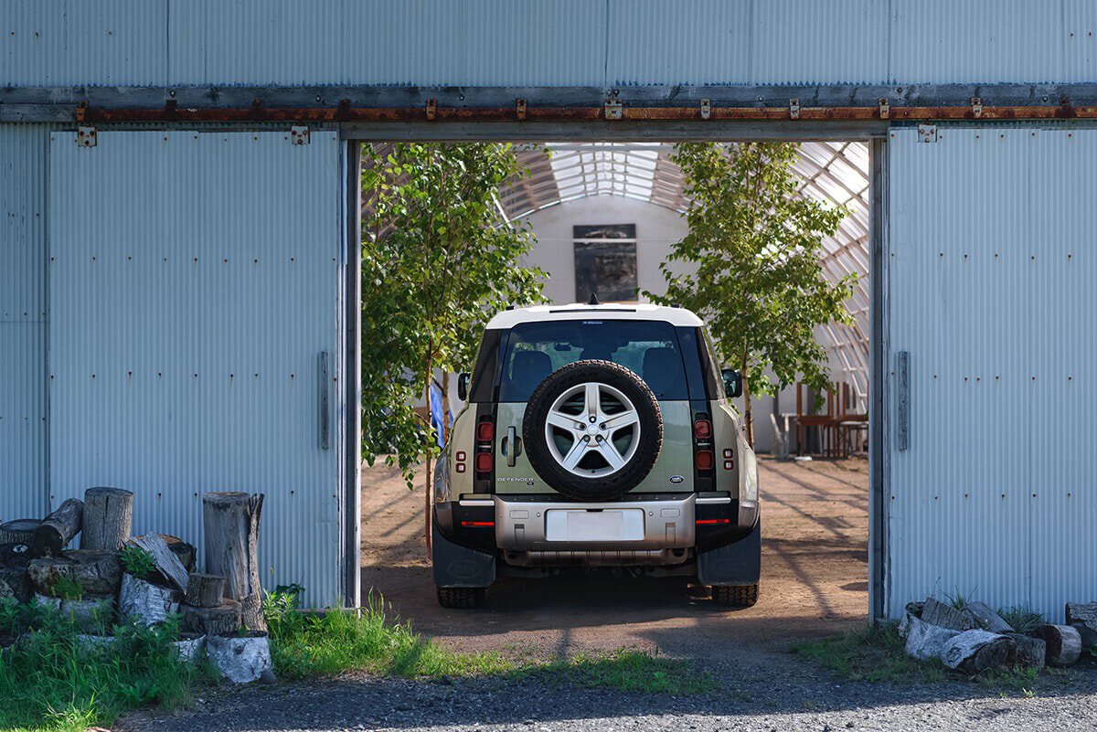 Landrover-chg-01-231011.jpg