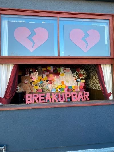 breakupbar.jpg