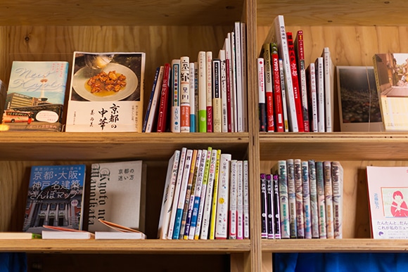 2譛域悽螻九＆繧貼BOOK AND BED_0102.JPG