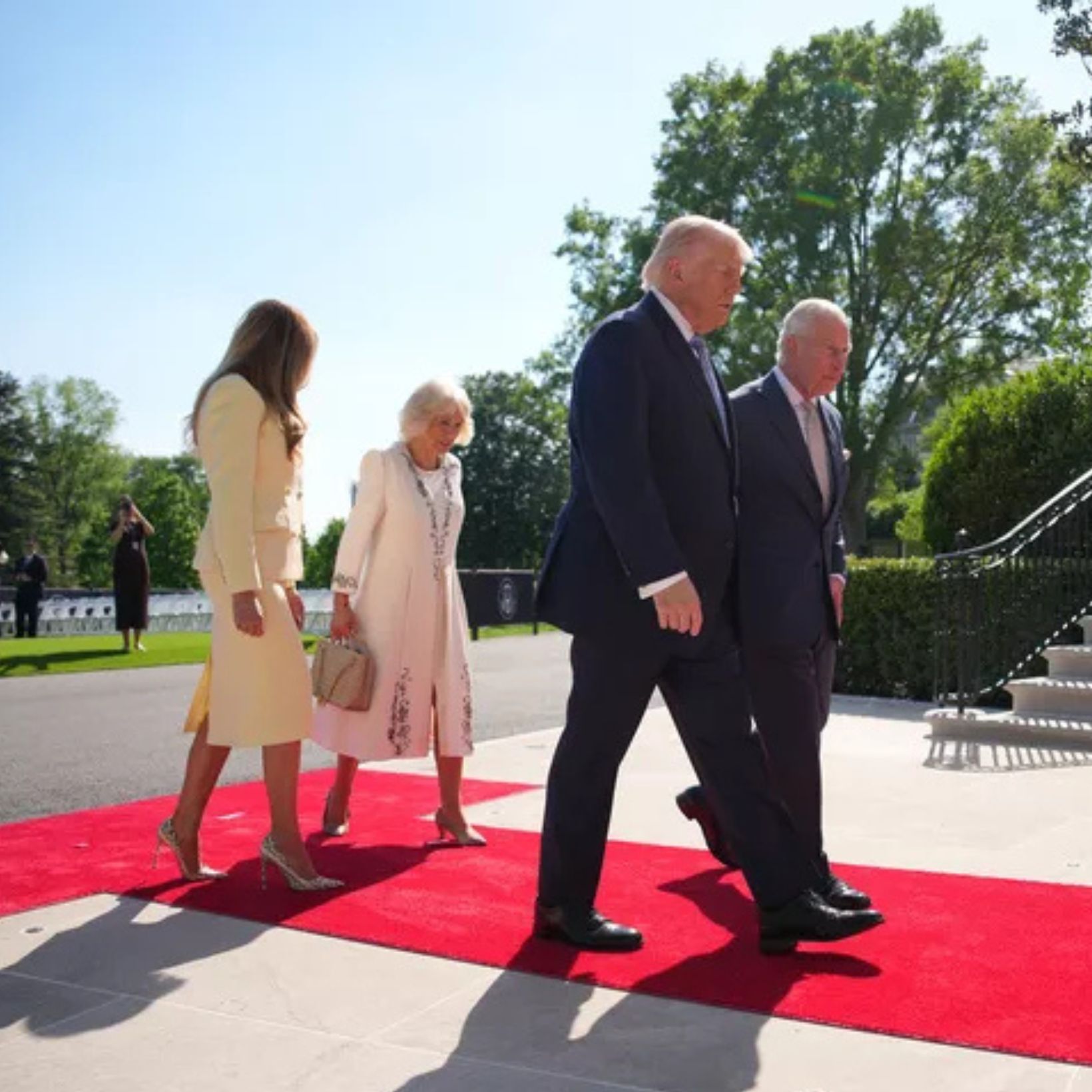 チャールズ国王とカミラ王妃、トランプ大統領夫妻を訪問──ホワイトハウス到着時の一部始終。