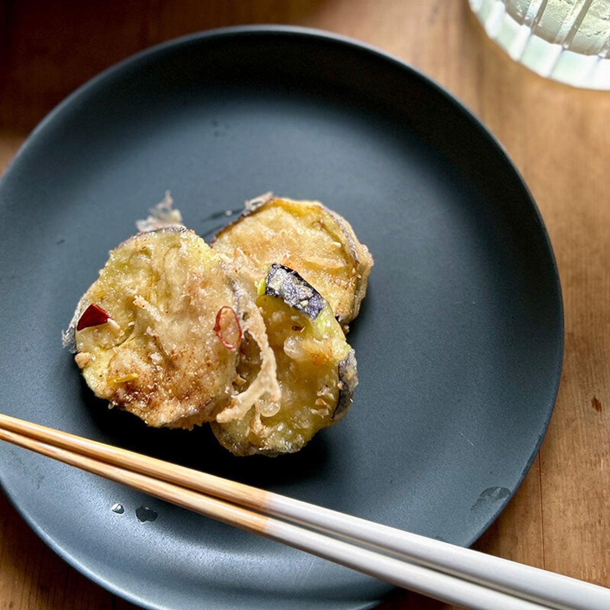 なすの山椒揚げ＆柑橘サワー。