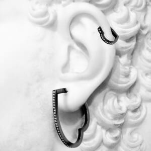 レポシが日本橋三越でポップアップを開催。ブラックゴールドの新作に注目して！