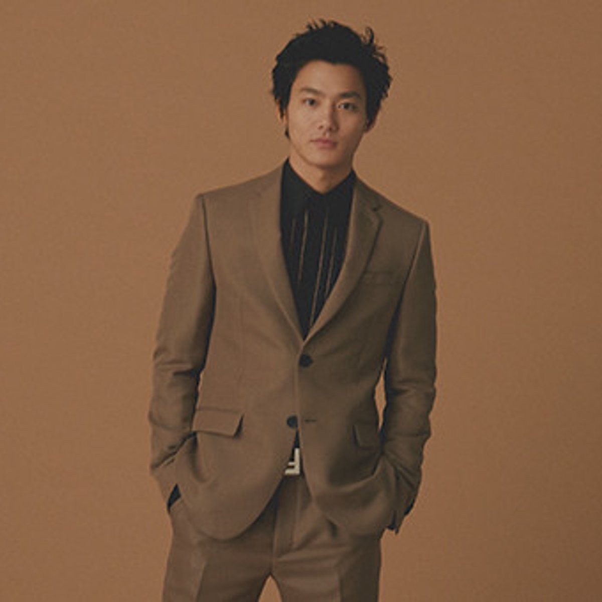 野村周平、フィガロ撮影の舞台裏。 | madameFIGARO.jp（フィガロジャポン）