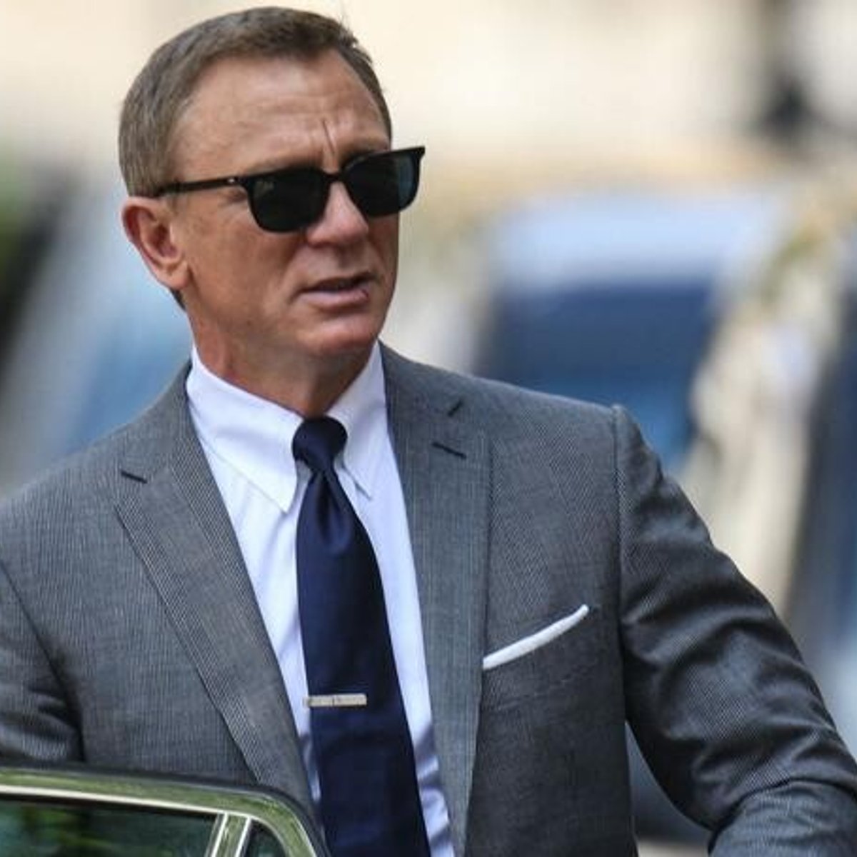 ジェームズ・ボンドが一日に使う生活費、驚愕の結果に！