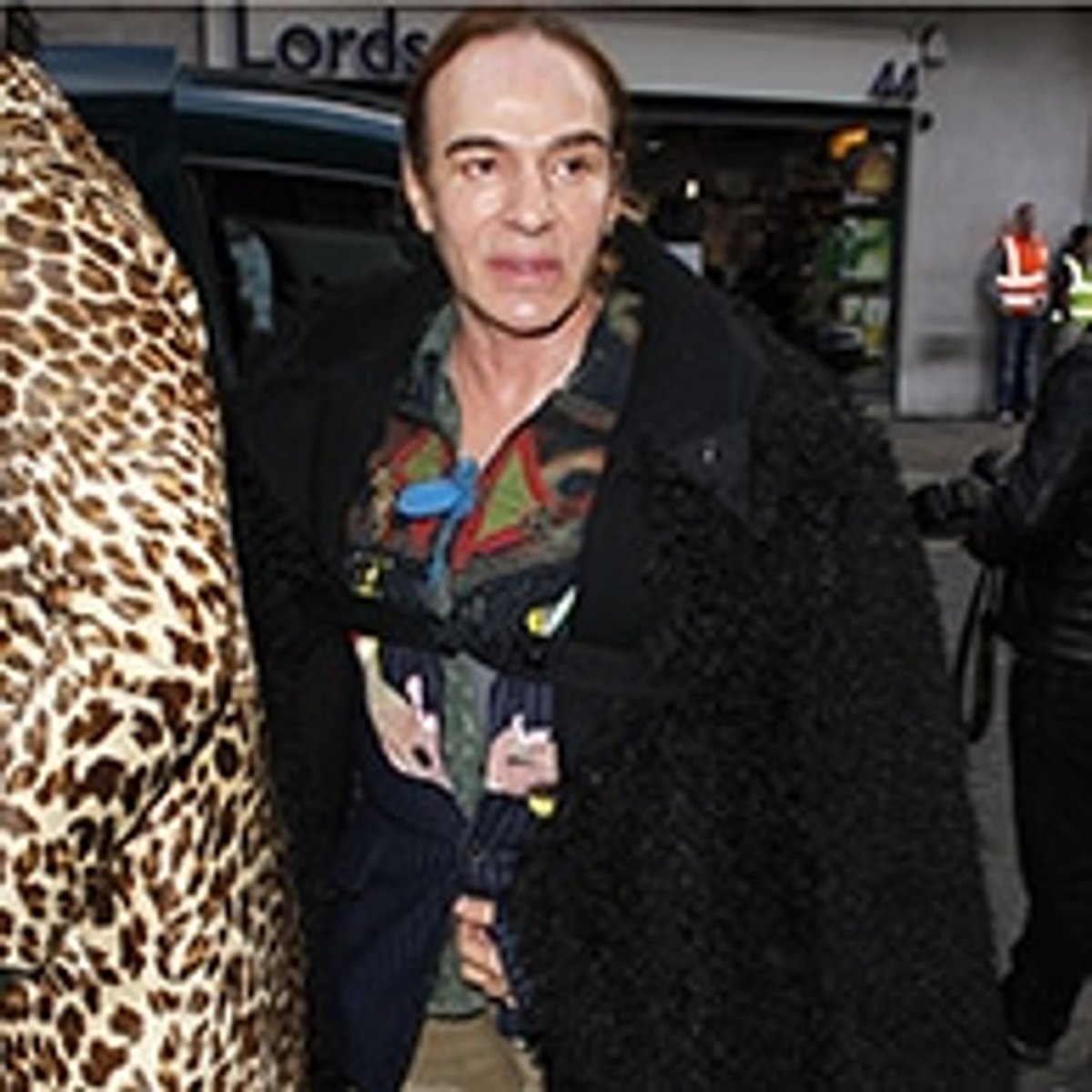 141009john_galliano-1x1-3.jpg