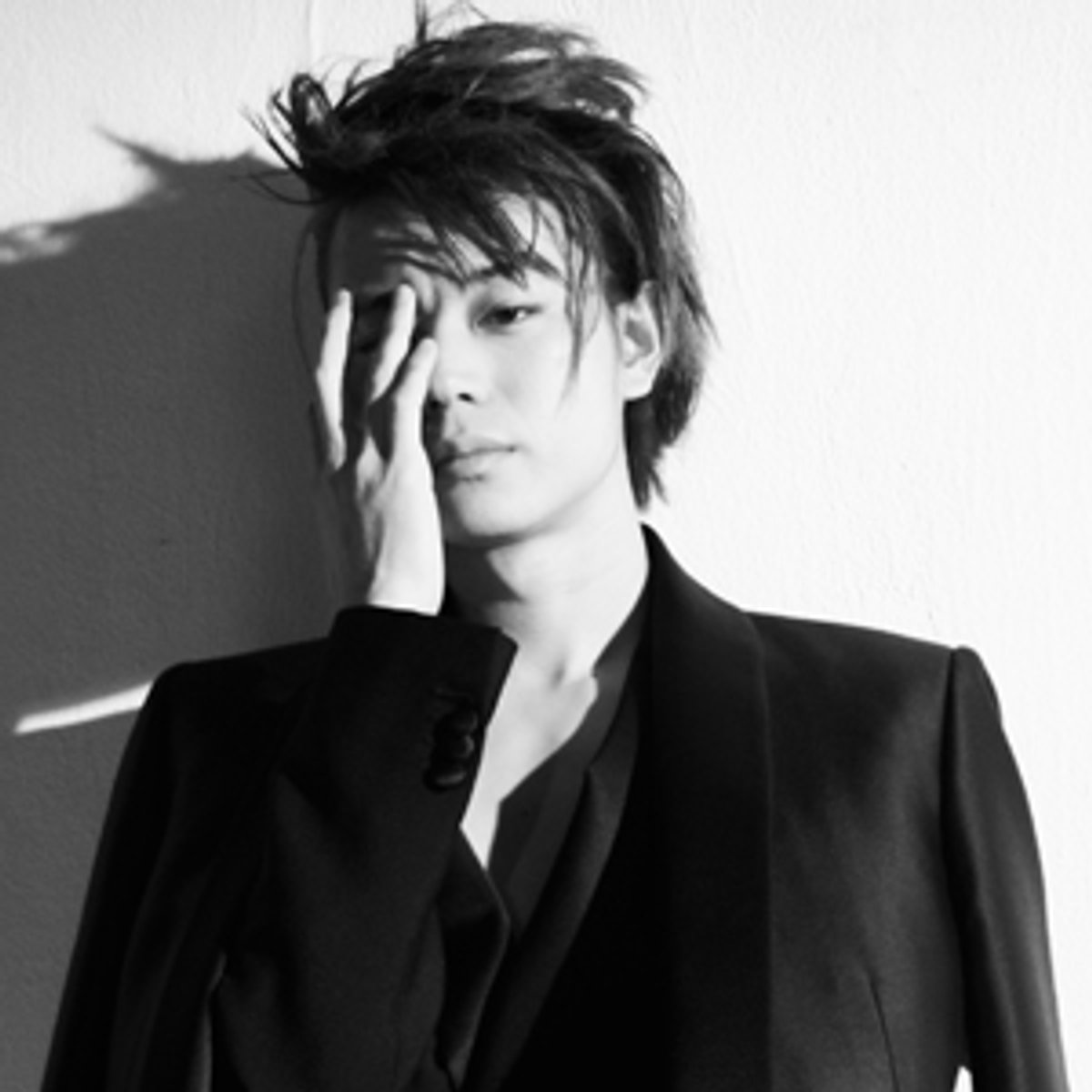 FIGARO HOMME　彼との瞬間。菅田将暉に聞く、3つの瞬間。